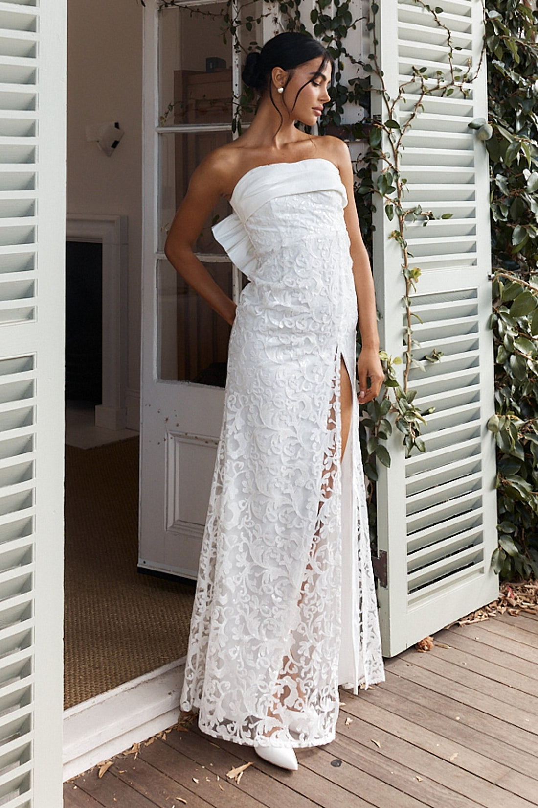 white-dresses